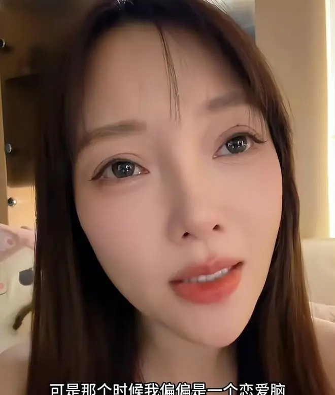 离婚6年,李小璐深夜坦言心声,只字不提贾乃亮,句句都是贾乃亮