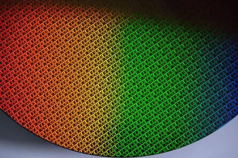 同样功耗性能提升9%、同样性能功耗省18%,Intel 18A-P制程更快也更省电