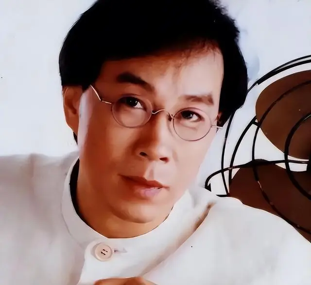 车祸瘫痪后,被妻子扔养老院22年,昔日的“歌王”如今怎么样了?