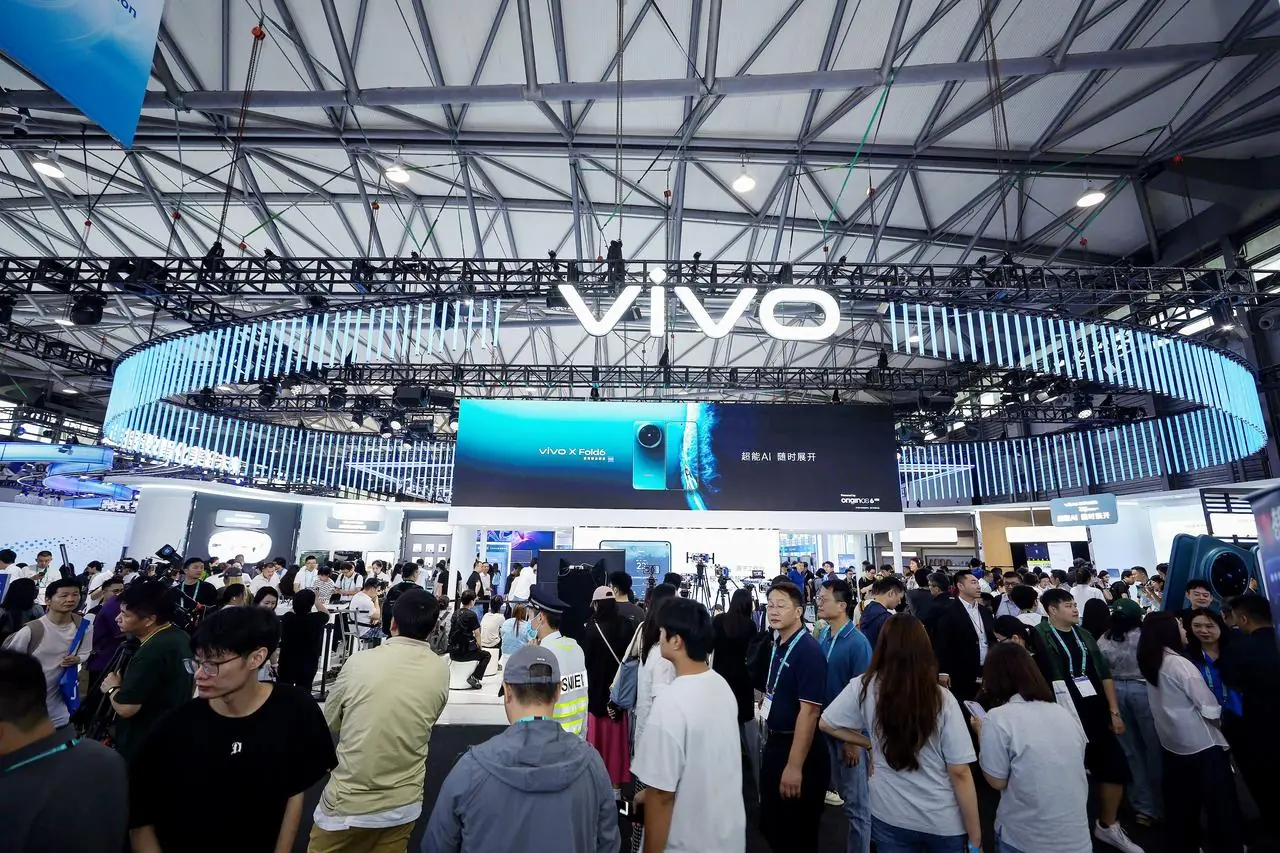 MAXHUB x vivo X Fold6 深度联合研发,打造跨端协同办公新标杆