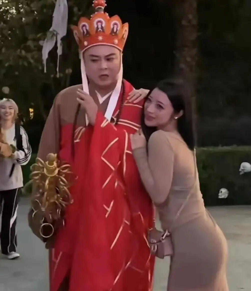 谁能管管假和尚?低俗假僧又又又刷屏了
