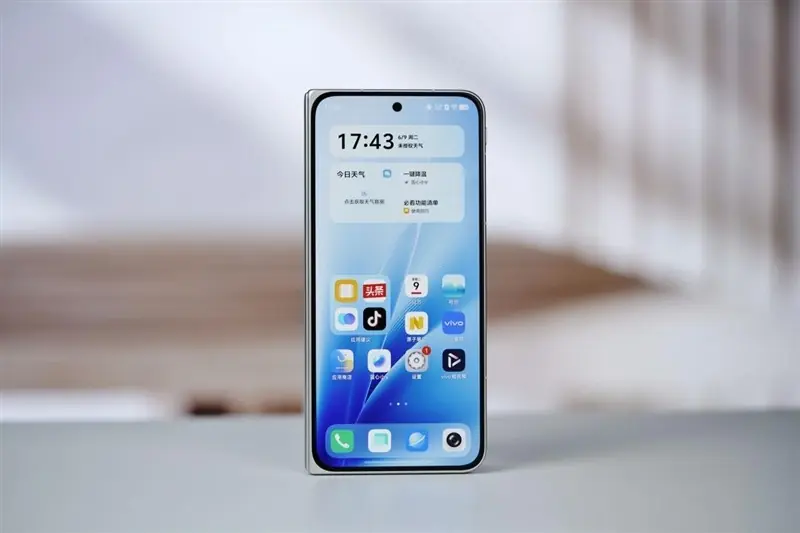 vivo X Fold6发布:AI驱动的折叠屏办公新标杆