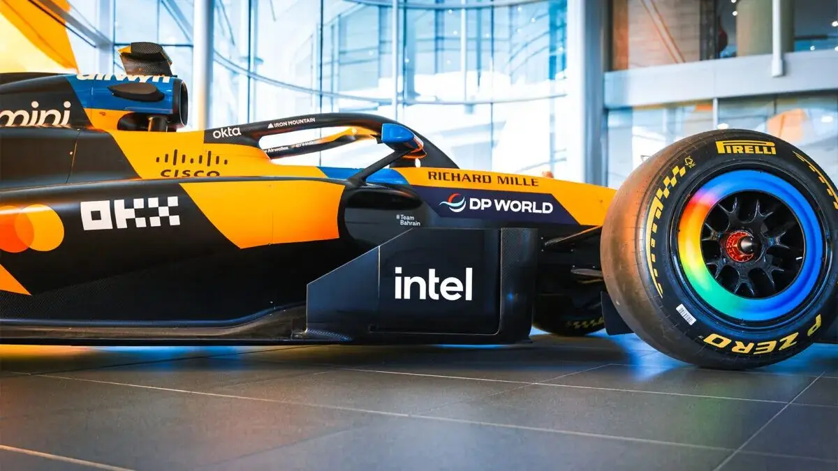 大力水手给我生成一千匹马力!Intel F1赛场对决AMD