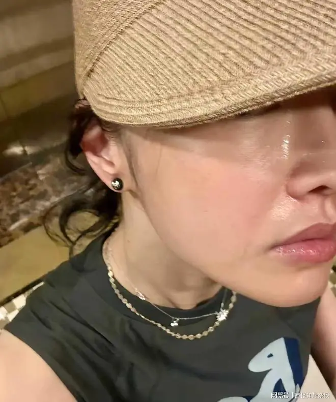 白百何出门秀身材结果被热傻,还怀疑自己出虚汗,太真实了