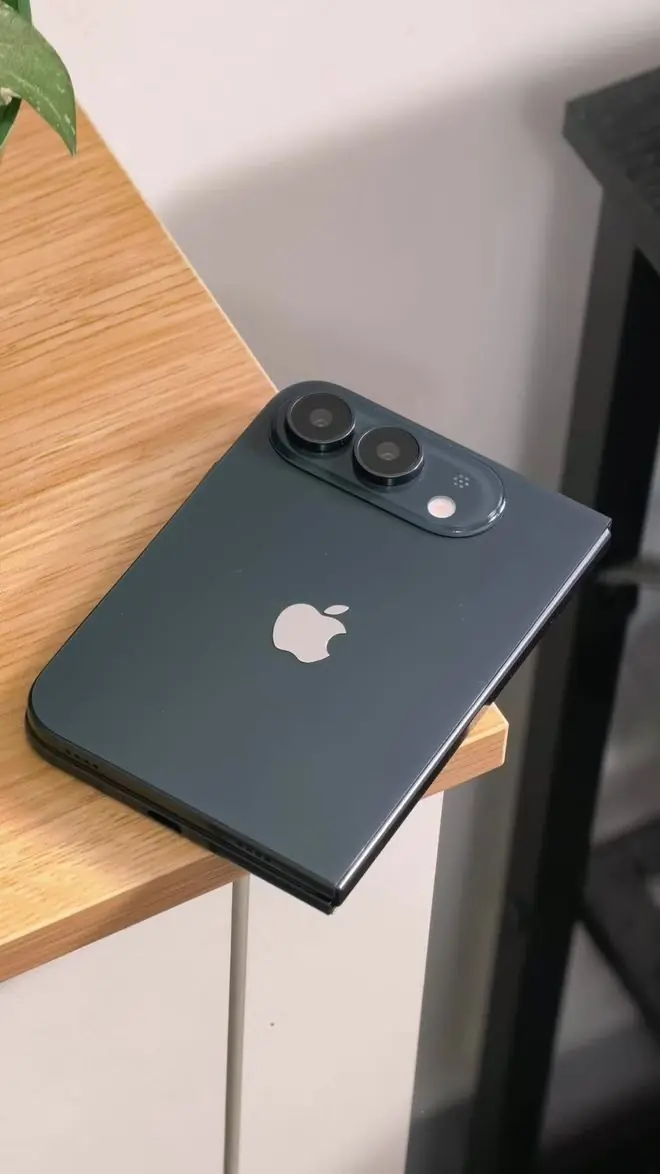 苹果iPhone Ultra折叠手机机模曝光