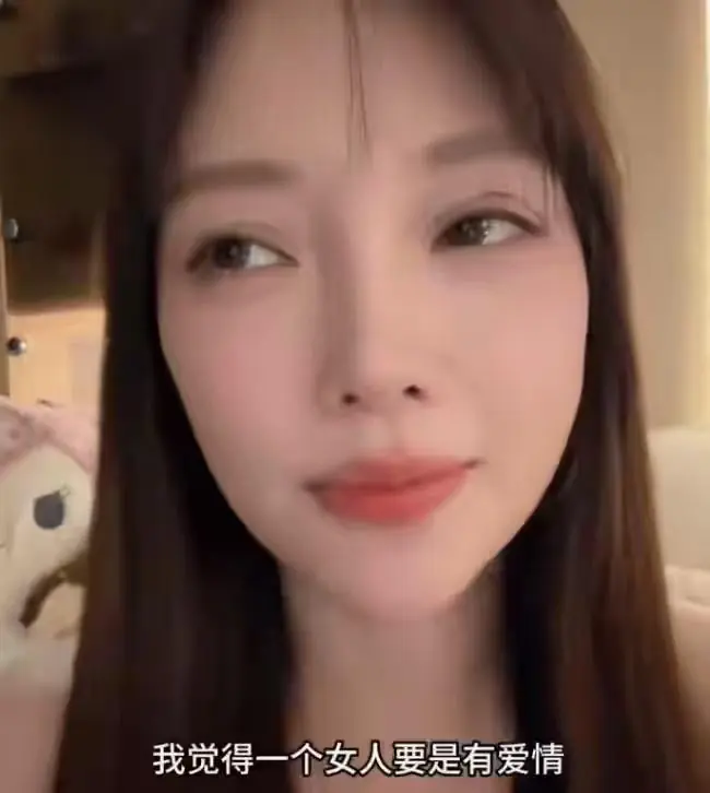 李小璐也到了无戏可拍地步,直言都是恋爱脑害了自己