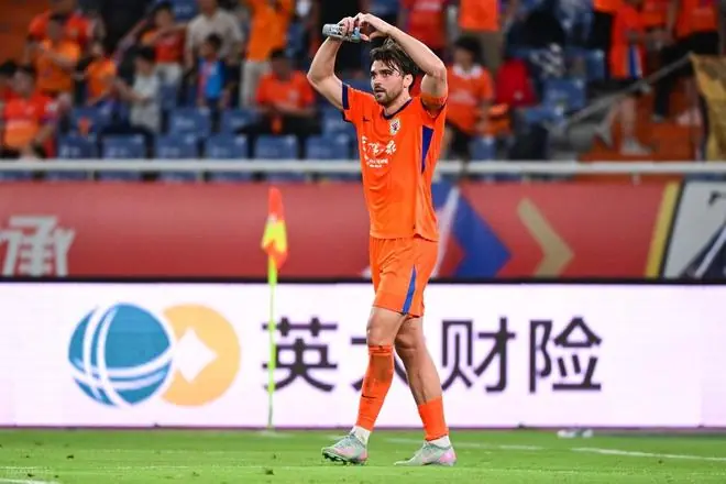 泽卡双响!山东泰山4-3云南玉昆:产生4大不可思议+2个不争事实