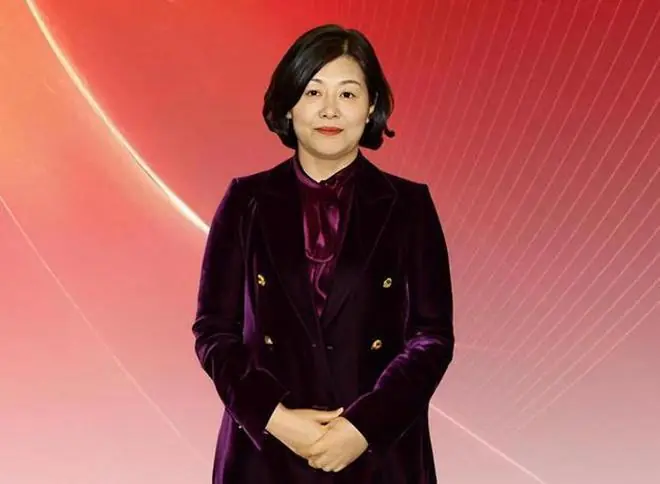 知名女企业家郭恒华遭刑拘,因涉陈年“非吸”案被持续举报?有涉案人称去年已配合调查!她曾参与成立“巾帼系”,爆雷后全身而退