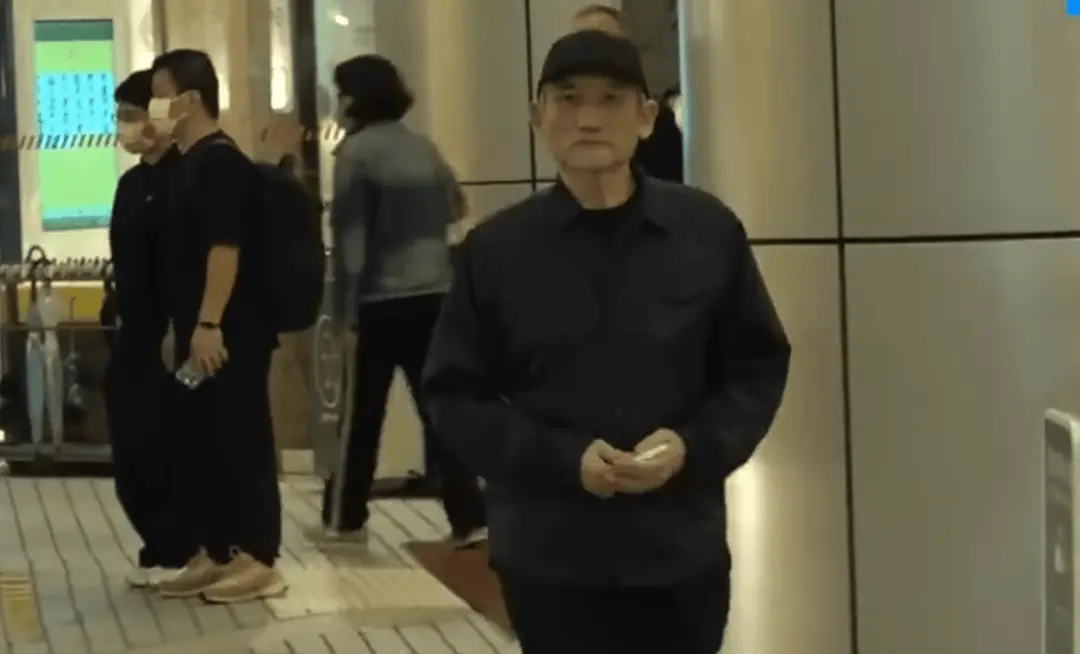 徐克深夜回应施南生离世:她坚持到生命最后一刻