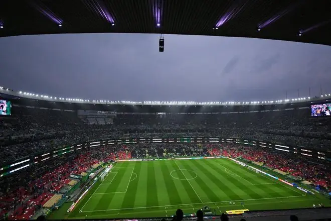 墨西哥主帅怒斥FIFA临时改赛程:这是背后捅刀子