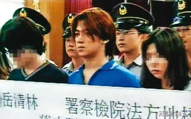“弄死他们领巨额保险金”,断供零花钱,18岁儿子怒砍父母109刀