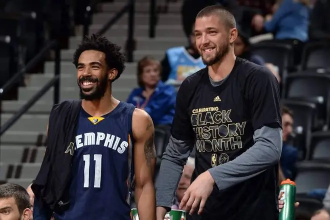 我在灰熊管理层,见证了NBA史上最疯狂的2.53亿美金之夜