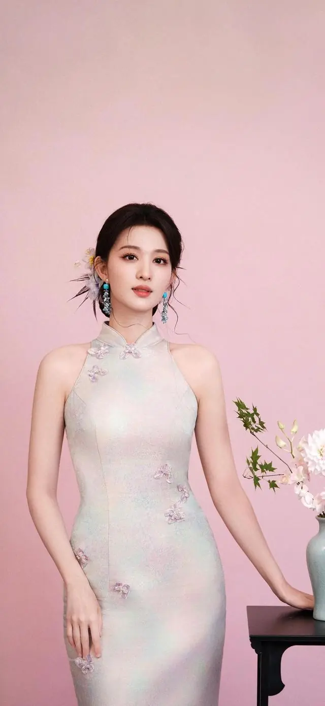 美女壁纸第7266期—王楚然