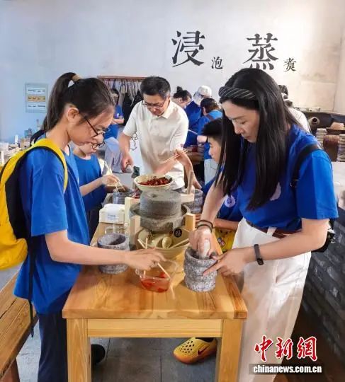 (走进中国乡村)苏州吴江平望“酱”心独运 非遗研学给生活加点“调料”