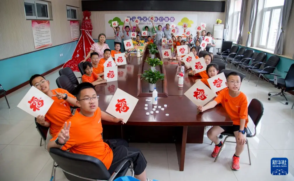 手牵手结对交流