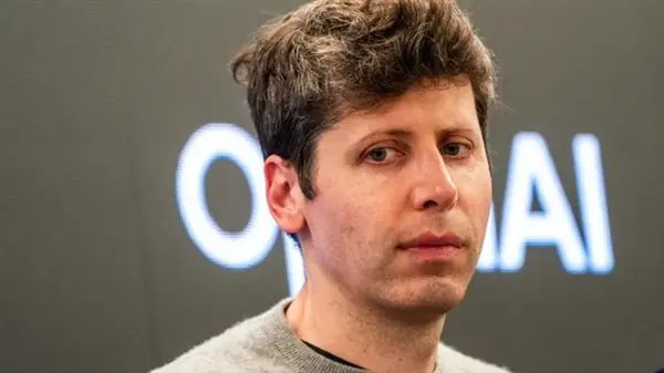 苹果正式起诉OpenAI:窃取商业机密打造自研AI硬件