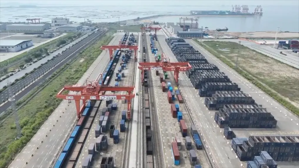 通达山海畅流通 立体交通绘就发展新图景