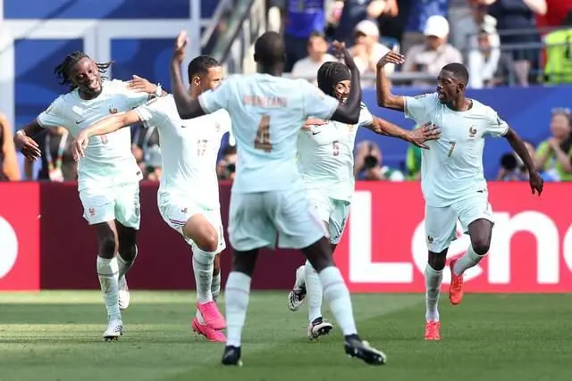 2-0!世界杯首支4强球队出炉:法国杀疯了 欧洲围剿阿根廷
