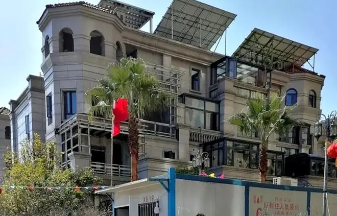 业委会副主任转走小区161万失联,是执业律师 小区曾给业主分红 警方已立案