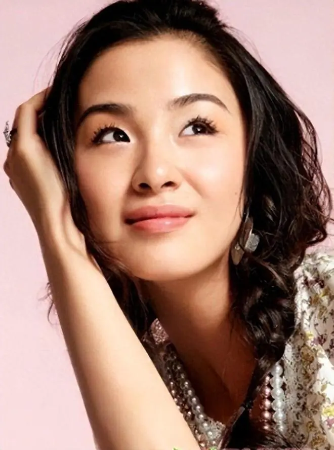 原来她是密春雷前妻,如今独居上海养龙凤胎,财富不受前夫影响