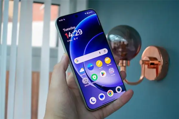 一加16参数提前揭晓:骁龙8E6 Pro+2亿主摄 一加最强旗舰