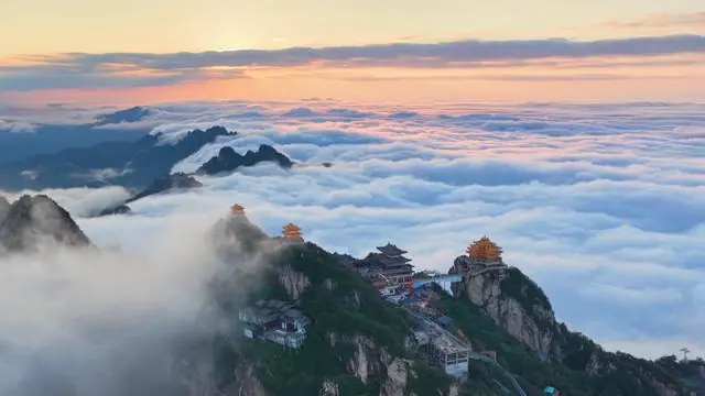 河南老君山月薪6万元招“云海观察员”:包吃包住,每天拍拍云海发发视频