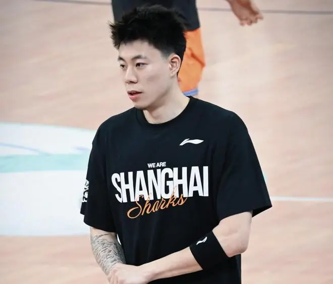 媒体人:上海久事预计为张镇麟提供四年D类续约合同