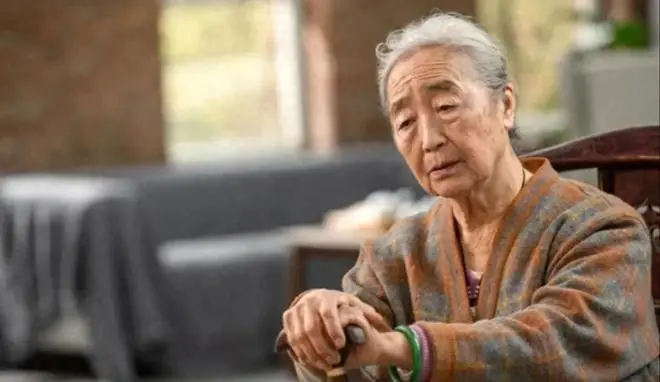 73岁老人哭诉:想去儿子家养老,儿子却对我提出了5个苛刻的条件