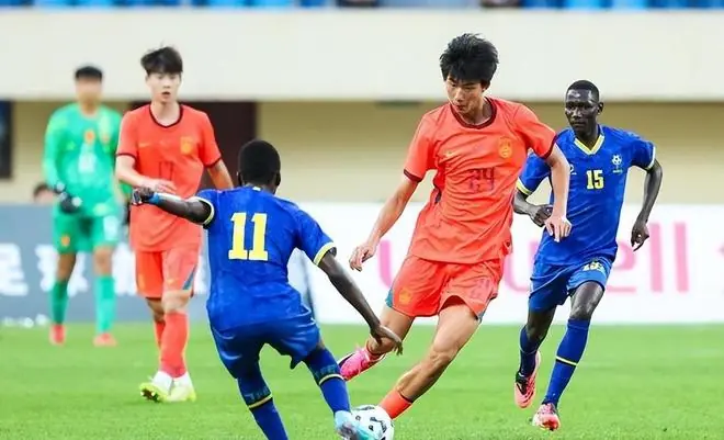 3-0到0-2!中国男足完败非洲亚军,丢掉小组榜首,世界杯出线难度反转