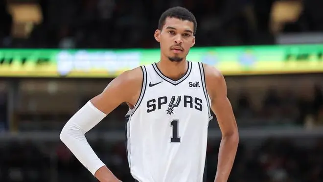 文班亚马降薪5100万引地震 NBPA:薪资制度出问题了