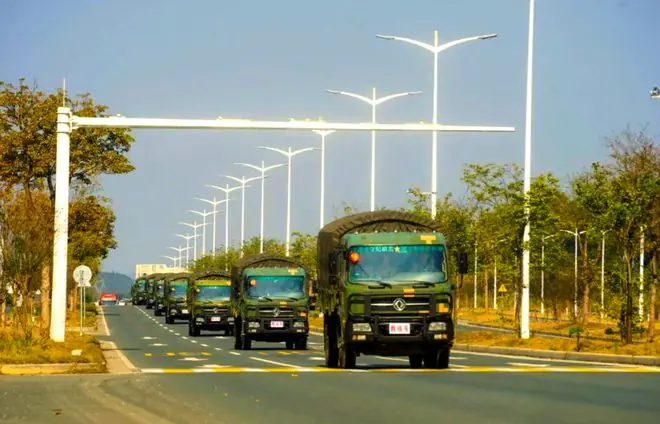 军车,为什么几乎都是柴油车,而不用汽油?