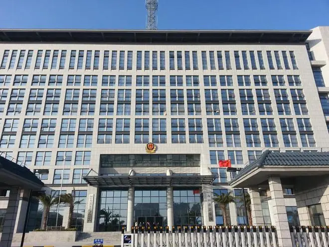 企业“内鬼”受贿案续:两次立案两次撤案后,海口警方对涉事商人重新立案侦查