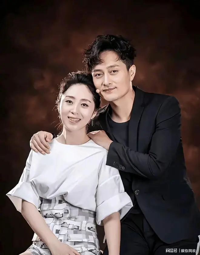没想到他们两个竟是夫妻,相伴半生歌声传扬,气质也很大气
