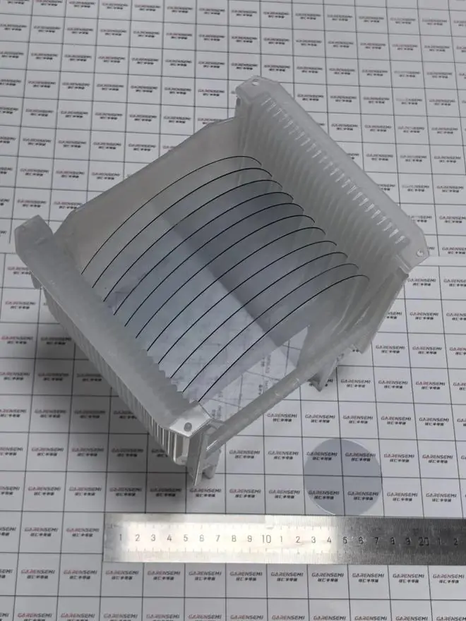 全球首发:国产镓仁半导体建成6/8英寸氧化镓同质外延量产线